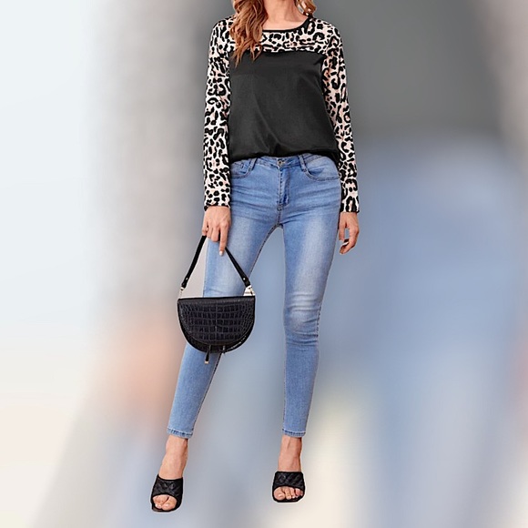 Leopard Pullover Top - Picture 3 of 4